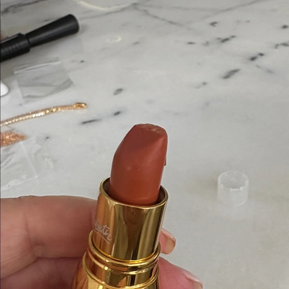 💄 NEW w/ Flaw Christian Louboutin Rouge Velvet Matte Lipstick 620